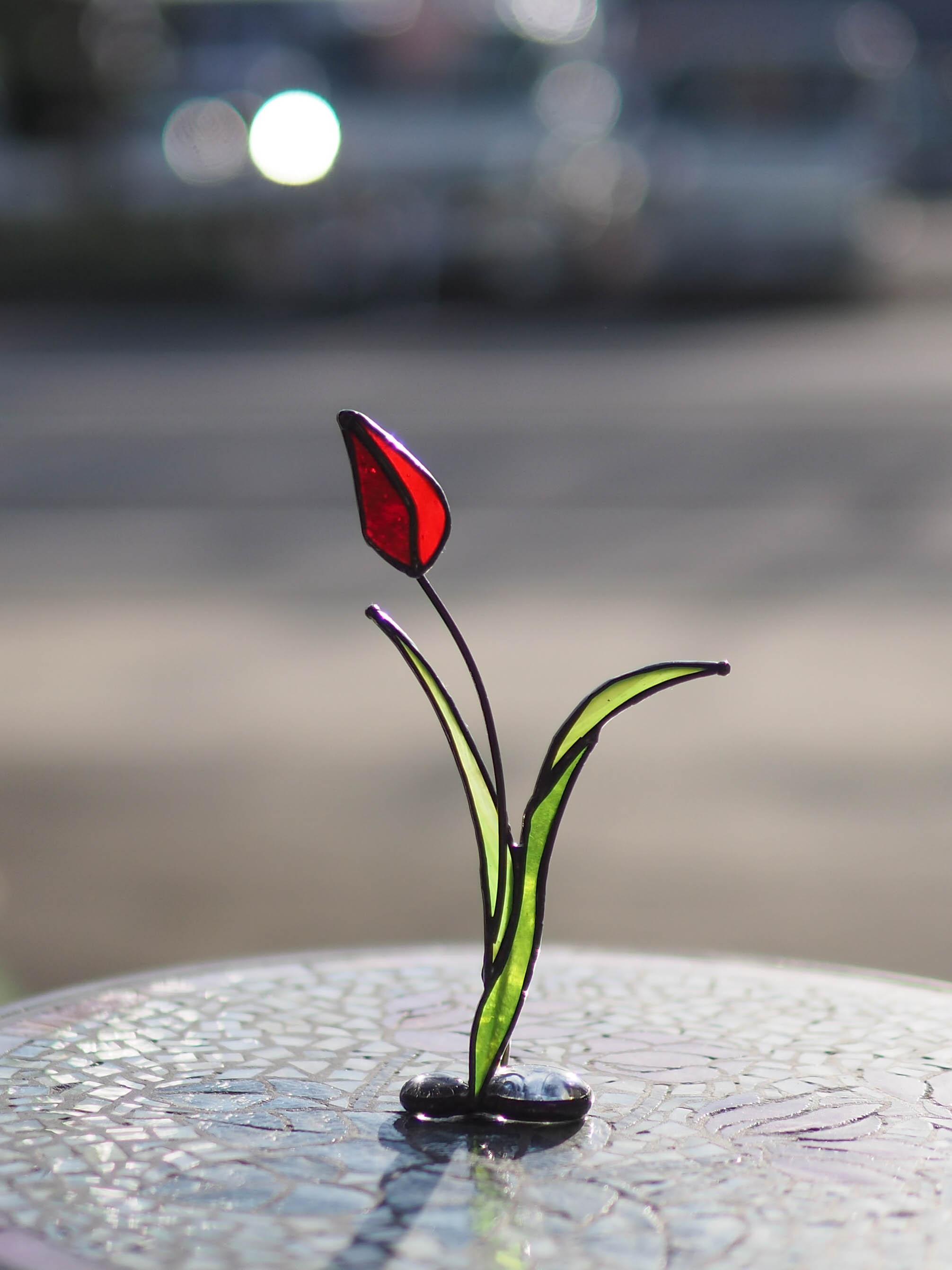 「チューリップ」ステンドグラス・アンティークガラス・窓辺にちょこんとシリーズ | 6枚目